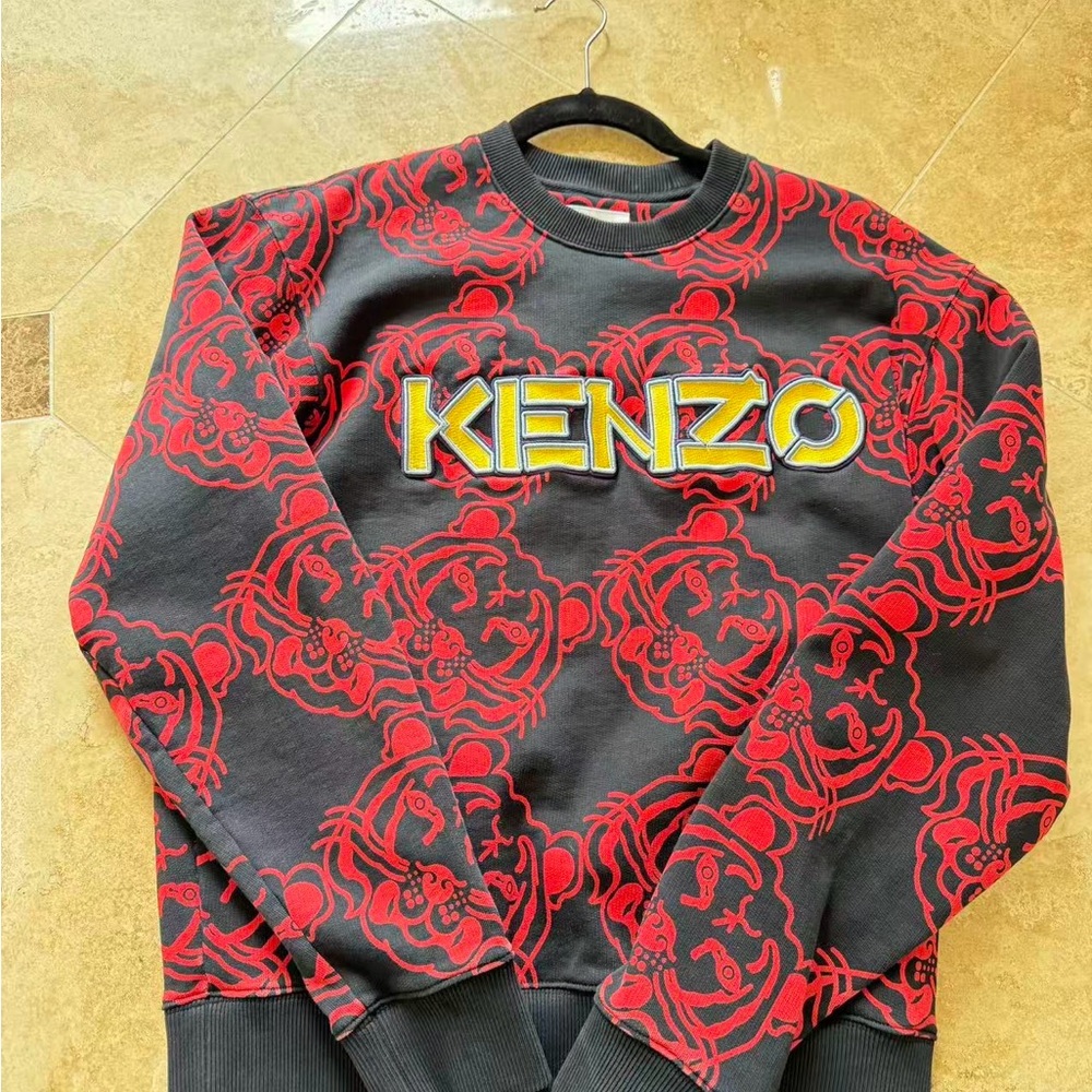 Kenzo Men's Black and Red Crewneck Sweater